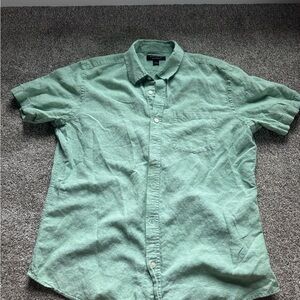 Banana Republic Men's Light Green Casual Button Down Shirt